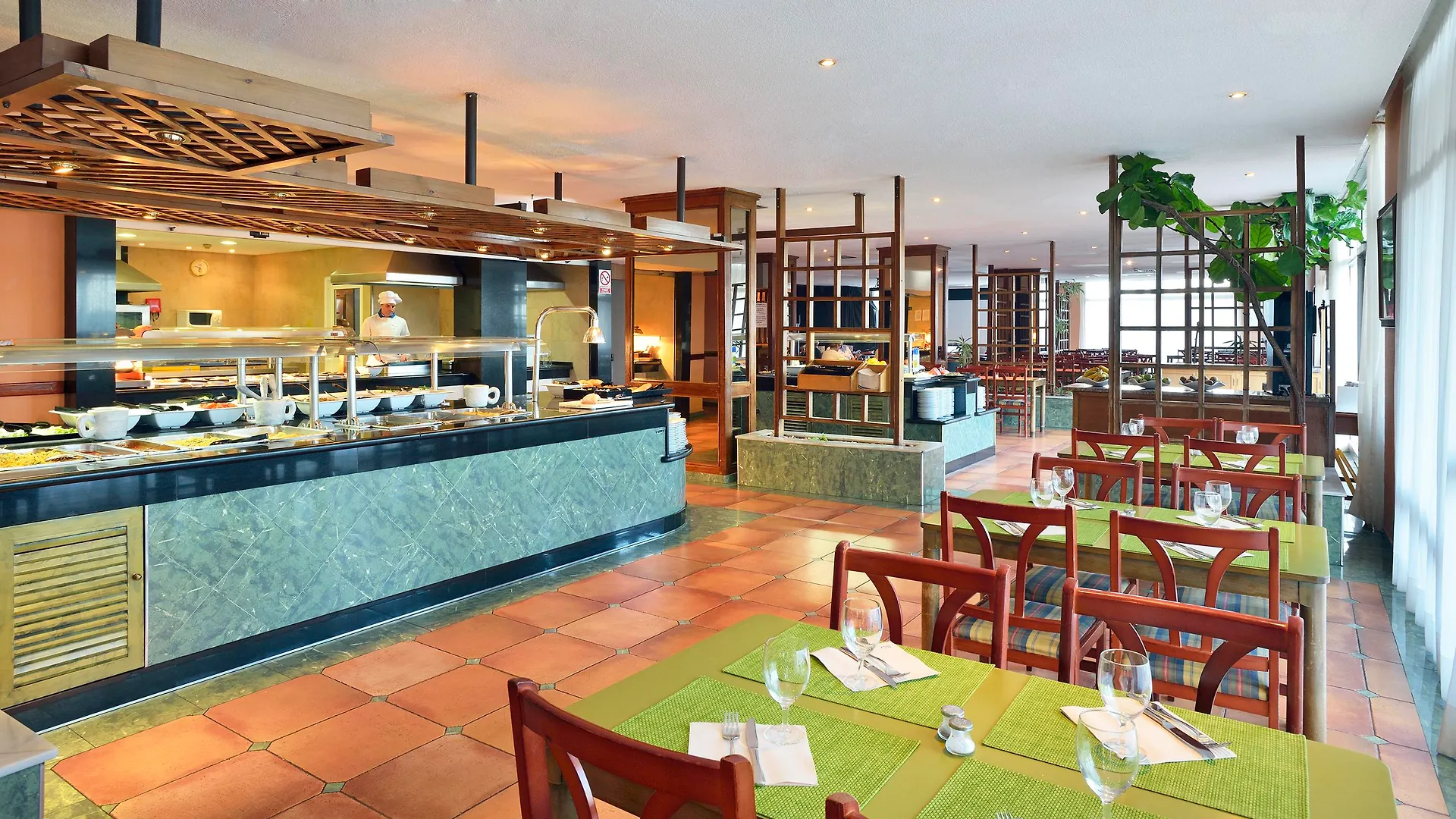 Aparthotel Sol Puerto Marina Torremolinos